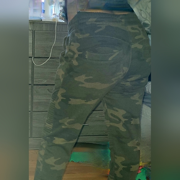 Men Army/camouflage Jogging Pants - Picture 7 of 7